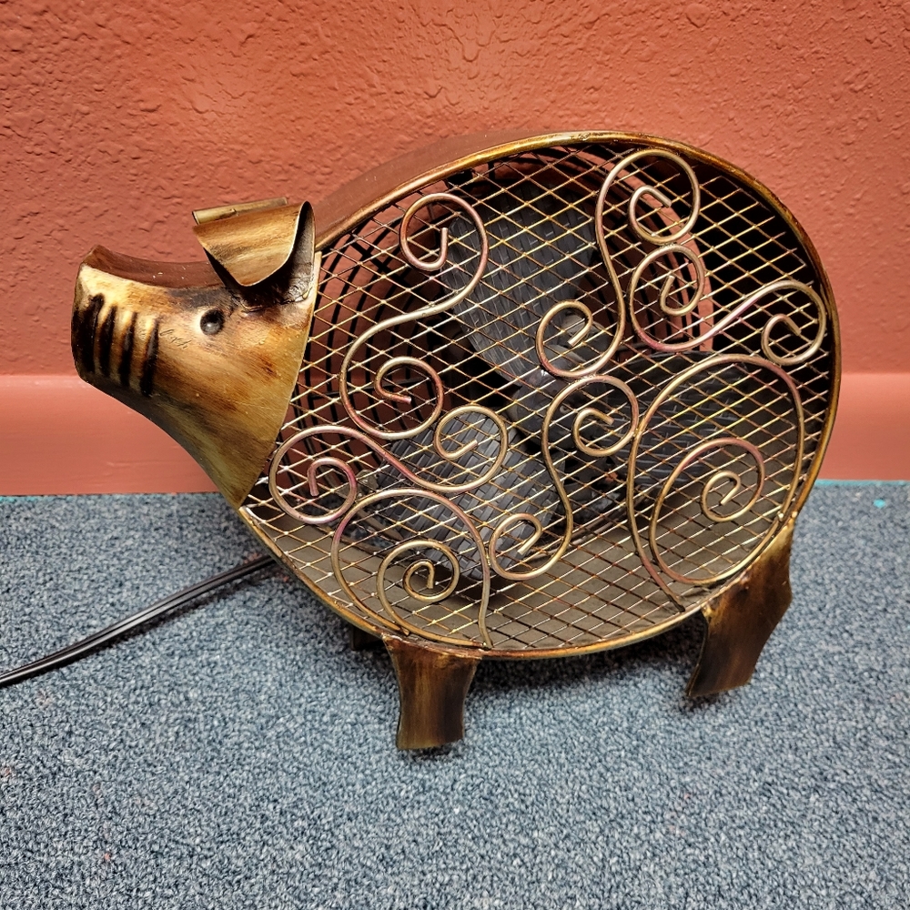 Decobreeze farmhouse pig fan